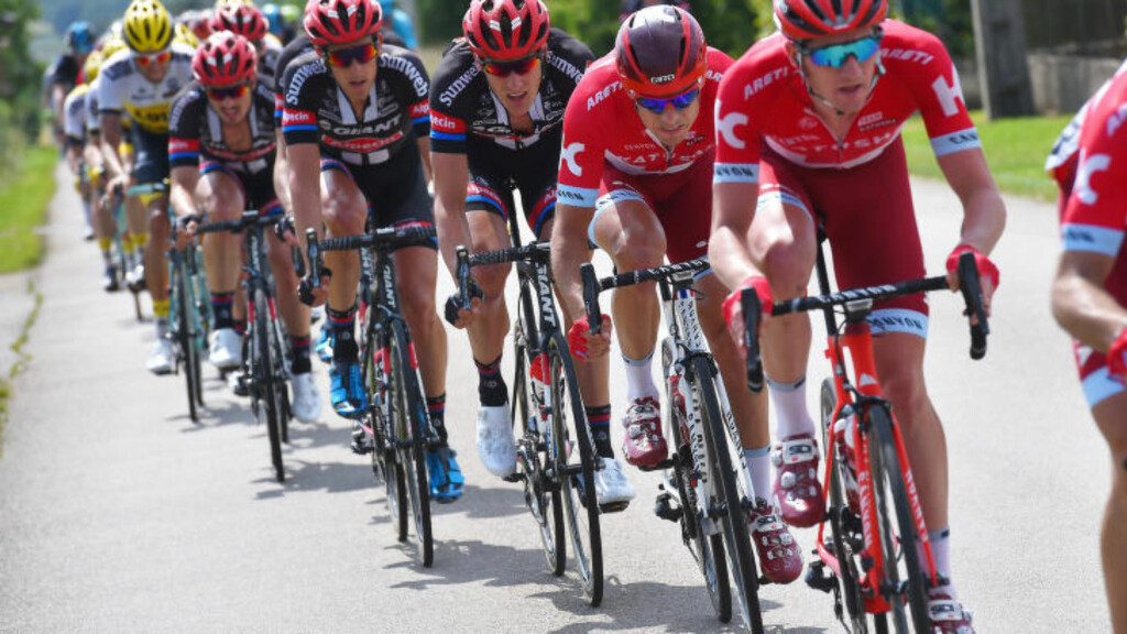 FØLTE SEG FRAM: Under Critérium du Dauphiné testet Katusha-laget ut flere forskjellige opptrekksstrategier. Ikke alt lyktes like bra. FOTO: Tim De Waele/TDWSPORT.COM FØLTE SEG FRAM: Under Critérium du Dauphiné testet Katusha-laget ut flere forskjellige opptrekksstrategier. Ikke alt lyktes like bra. FOTO: Tim De Waele/TDWSPORT.COM