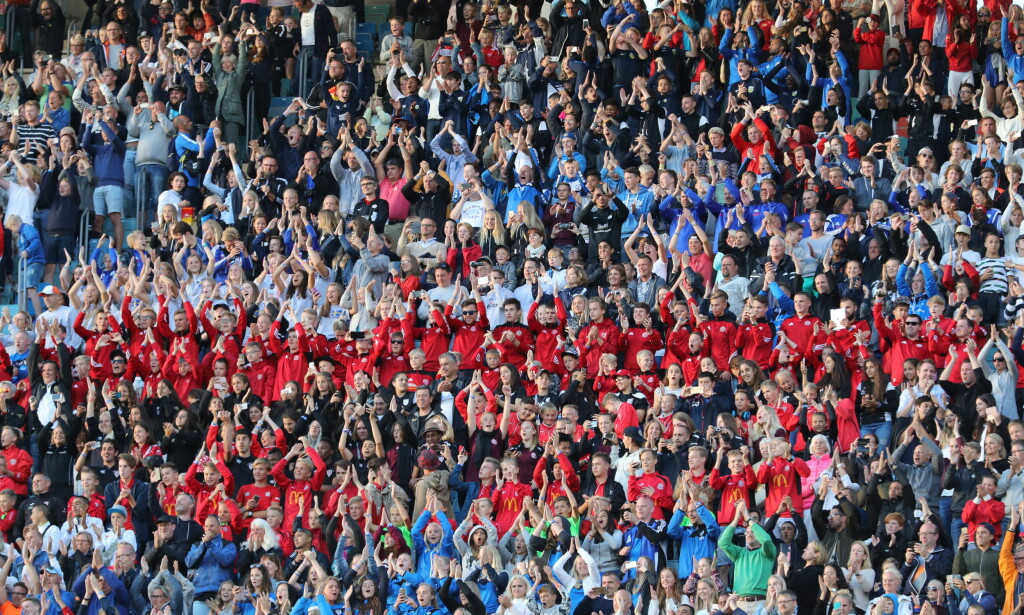 FOLKEHAV: Rundt 1600 lag fra 80 land deltar i det som er verdens største fotballturnering. På cupen spilles det 4500 kamper på 110 baner. Foto: Adam Ihse / TT FOLKEHAV: Rundt 1600 lag fra 80 land deltar i det som er verdens største fotballturnering. På cupen spilles det 4500 kamper på 110 baner. Foto: Adam Ihse / TT 