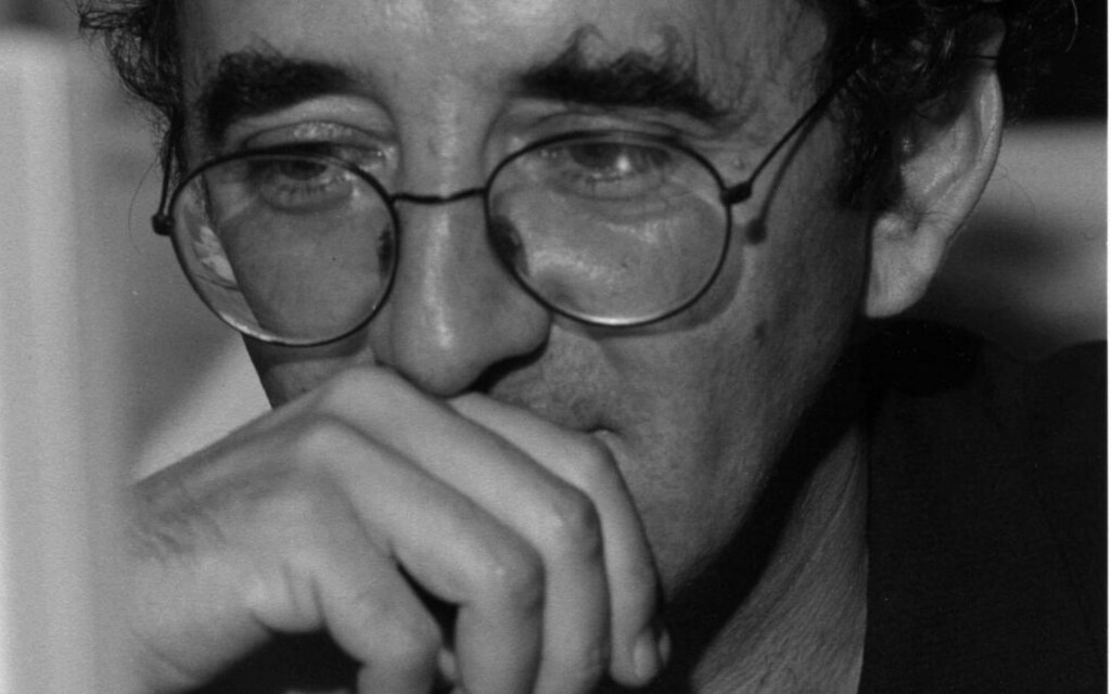 FEM BØKER: «En stjerne i det fjerne» er Roberto Bolaños femte bok på norsk. «Chilensk nokturne» kom i 2007 i Christian Rugstads oversettelse, diktsamlingen «De romantiske hundene» året etter, gjendiktet av Jan Jakob Tønseth og Kristina Solum. Hun også har gjort en bragd med oversettelsen av de store romanene «De ville detektiver» i 2010 og «2666» i 2015. Foto: Cappelen Damm FEM BØKER: «En stjerne i det fjerne» er Roberto Bolaños femte bok på norsk. «Chilensk nokturne» kom i 2007 i Christian Rugstads oversettelse, diktsamlingen «De romantiske hundene» året etter, gjendiktet av Jan Jakob Tønseth og Kristina Solum. Hun også har gjort en bragd med oversettelsen av de store romanene «De ville detektiver» i 2010 og «2666» i 2015. Foto: Cappelen Damm