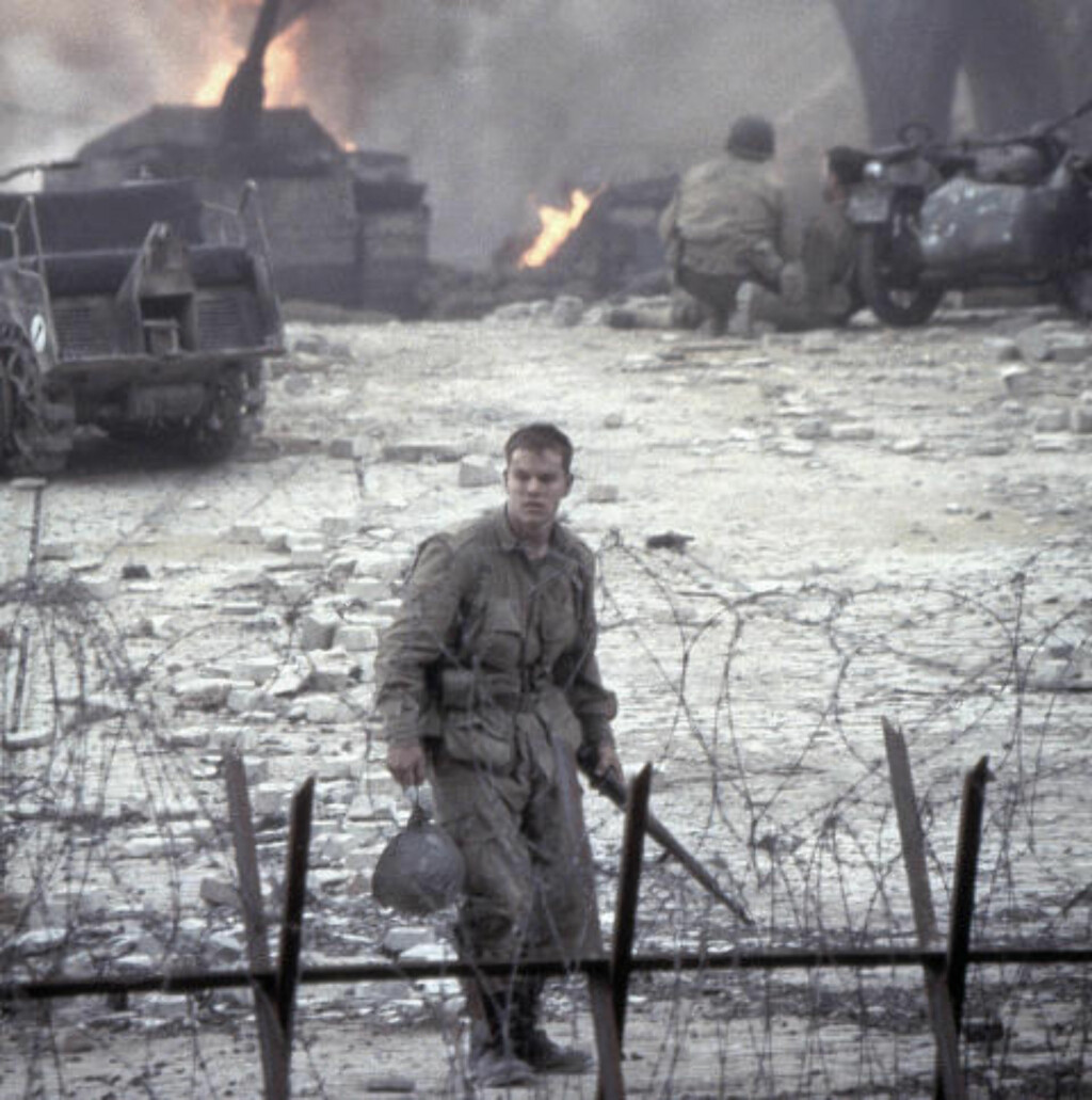 REDDES IGJEN: Redd menig Ryan (1998) ble det store gjennombruddet for Matt Damon, og på mange måter trendsetteren med tanke på filmatiserte redningsaksjoner for å hente Matt Damon hjem. Foto: NTB Scanpix REDDES IGJEN: Redd menig Ryan (1998) ble det store gjennombruddet for Matt Damon, og på mange måter trendsetteren med tanke på filmatiserte redningsaksjoner for å hente Matt Damon hjem. Foto: NTB Scanpix