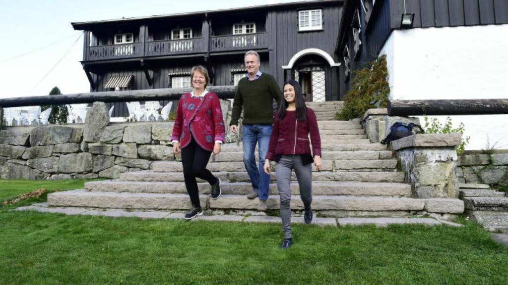 SAMTALENE I GANG: Marianne Borgen (SV), Raymond Johansen (Ap) og Lan Marie Nguyen Berg (MDG) har startet forhandlingene på Østmarksetra i dag. Foto: Lars Eivind Bones SAMTALENE I GANG: Marianne Borgen (SV), Raymond Johansen (Ap) og Lan Marie Nguyen Berg (MDG) har startet forhandlingene på Østmarksetra i dag. Foto: Lars Eivind Bones