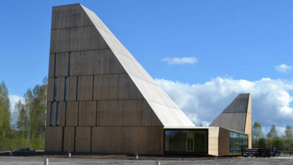 MODERNE: Den nye kirka er tegnet av arkitekt Espen Surnevik. Foto: Solvår Huatorpet MODERNE: Den nye kirka er tegnet av arkitekt Espen Surnevik. Foto: Solvår Huatorpet