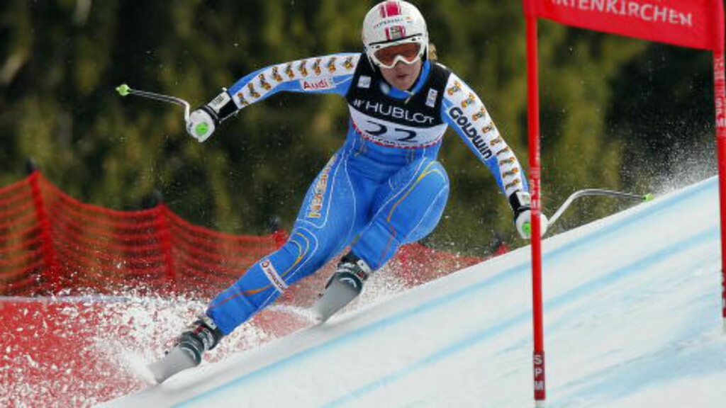 I AKSJON:
Anja Pärson i utfor i superkombinasjonen under VM i alpint i Garmisch Partenkirchen i 2011.
Foto: Cornelius Poppe / NTB Scanpix I AKSJON:
Anja Pärson i utfor i superkombinasjonen under VM i alpint i Garmisch Partenkirchen i 2011.
Foto: Cornelius Poppe / NTB Scanpix