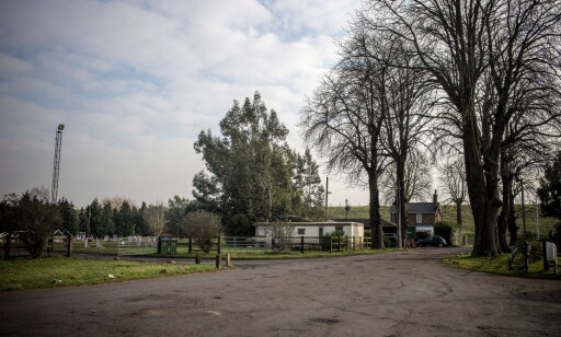 CAMPINGPLASS: Her har det britiske selskapet CAS Global kontorer. I januar i fjor gjennomførte britisk politi en razzia her og arresterte to personer. Foto: Øistein Norum Monsen / DAGBLADET CAMPINGPLASS: Her har det britiske selskapet CAS Global kontorer. I januar i fjor gjennomførte britisk politi en razzia her og arresterte to personer. Foto: Øistein Norum Monsen / DAGBLADET