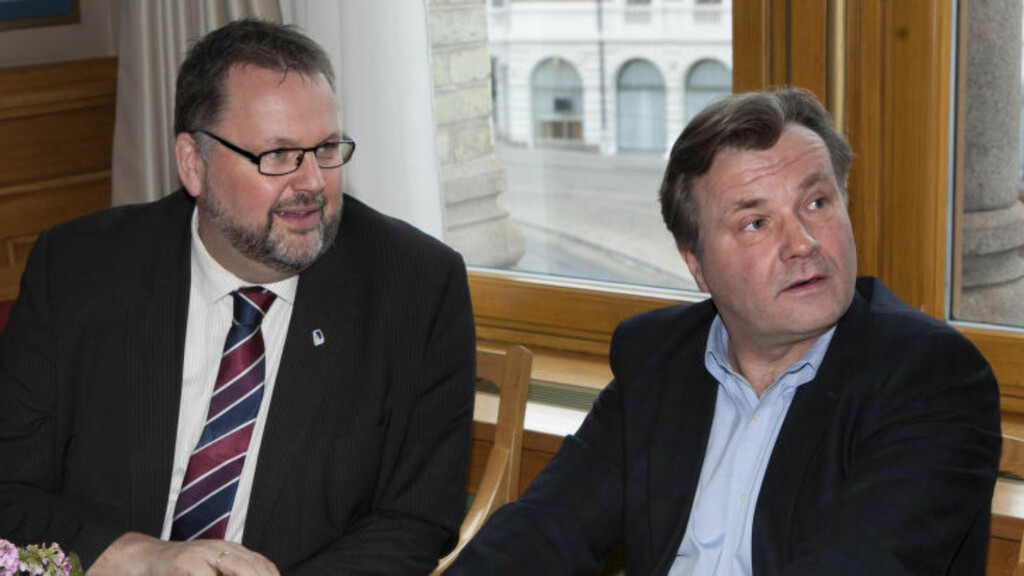 STORTINGSPOLITIKER: Ib Thomsen sier det på rim. Her sammen med Svein Harberg (H) til venstre. Foto: Anders Grønneberg/ Dagbladet STORTINGSPOLITIKER: Ib Thomsen sier det på rim. Her sammen med Svein Harberg (H) til venstre. Foto: Anders Grønneberg/ Dagbladet