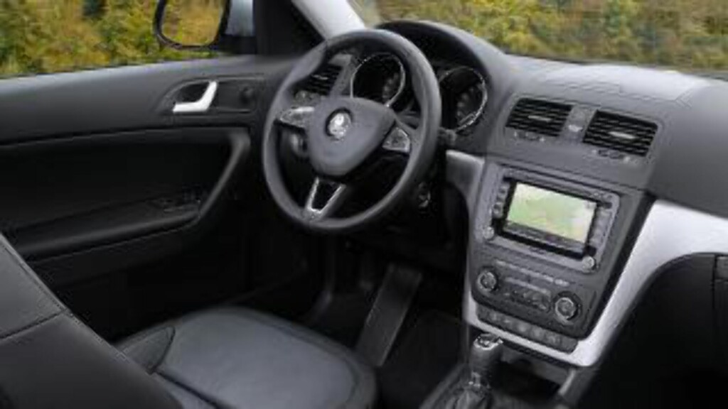 UTEN KRIMSKRAMS: Interiøret i Yeti er ryddig og oversiktlig. Foto: SKODA UTEN KRIMSKRAMS: Interiøret i Yeti er ryddig og oversiktlig. Foto: SKODA