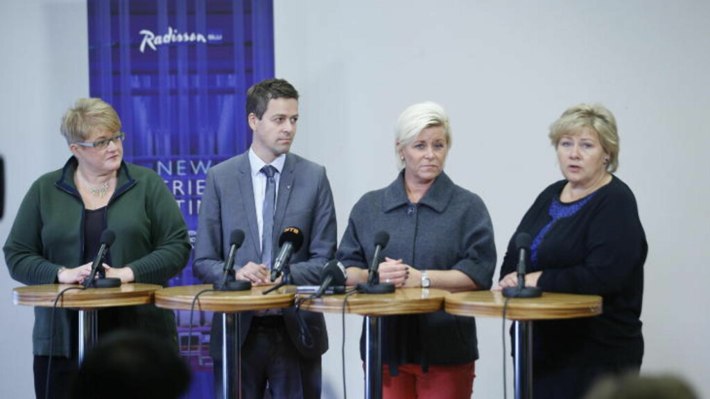 SO FAR, SO GOOD: Men det gjenstår mange saker, advarte KrF-leder Knut Arild Hareide på dagens pressekonferansen, med samtalepartnerne Trine Skei Grande (V), Siv Jensen (Frp) og Erna Solberg (H). Foto: Bjørn Langsem / Dagbladet SO FAR, SO GOOD: Men det gjenstår mange saker, advarte KrF-leder Knut Arild Hareide på dagens pressekonferansen, med samtalepartnerne Trine Skei Grande (V), Siv Jensen (Frp) og Erna Solberg (H). Foto: Bjørn Langsem / Dagbladet