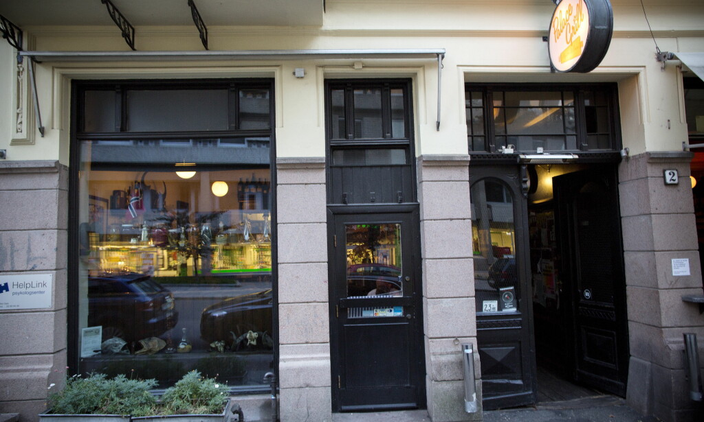 TRE I EN: Palace Grill - restauranten - holder hus ved siden av baren med samme navn - og bakgårdsbaren Skaugum. TRE I EN: Palace Grill - restauranten - holder hus ved siden av baren med samme navn - og bakgårdsbaren Skaugum. 