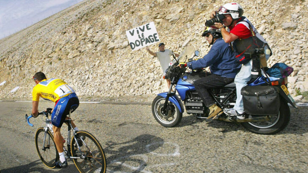 DOPINGTATT: Lance Armstrong syklet rekordfort opp Mont Ventoux i 2002, med dopingmidler i kroppen. Foto: Joel Saget/NTB Scanpix. DOPINGTATT: Lance Armstrong syklet rekordfort opp Mont Ventoux i 2002, med dopingmidler i kroppen. Foto: Joel Saget/NTB Scanpix.
