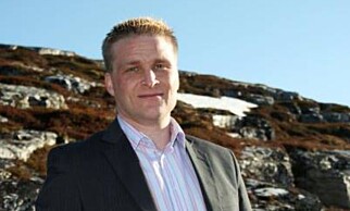 Claus Jørstad er også Frp-politiker, og sitter i kommunestyret i Alta og på fylkestinget i Finnmark. Claus Jørstad er også Frp-politiker, og sitter i kommunestyret i Alta og på fylkestinget i Finnmark. 