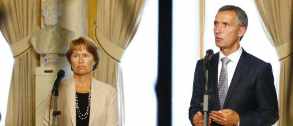 BEKLAGET: Statsminister Jens Stoltenberg (Ap) og justisminister Grete Faremo (Ap) redegjorde for Stortinget i august i fjor for regjeringens oppfølging av 22. juli-rapporten. Fra talerstolen kom også Stoltenberg med en historisk beklagelse. Foto: Heiko Junge / NTB scanpix BEKLAGET: Statsminister Jens Stoltenberg (Ap) og justisminister Grete Faremo (Ap) redegjorde for Stortinget i august i fjor for regjeringens oppfølging av 22. juli-rapporten. Fra talerstolen kom også Stoltenberg med en historisk beklagelse. Foto: Heiko Junge / NTB scanpix