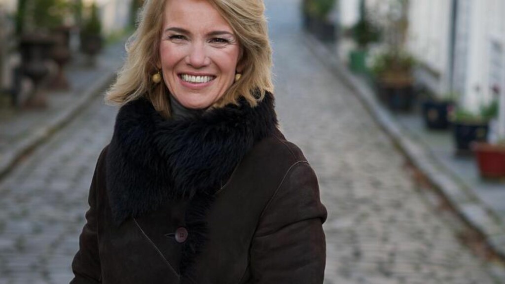 SKAL SE: Ordfører i Stavanger, Christine Sagen Helgø (H), skal avslutte bystyremøtet ekstra tidlig i kveld, for å få med seg hvordan det ender i «Forbrytelsen». Foto: Christian Kverneland SKAL SE: Ordfører i Stavanger, Christine Sagen Helgø (H), skal avslutte bystyremøtet ekstra tidlig i kveld, for å få med seg hvordan det ender i «Forbrytelsen». Foto: Christian Kverneland