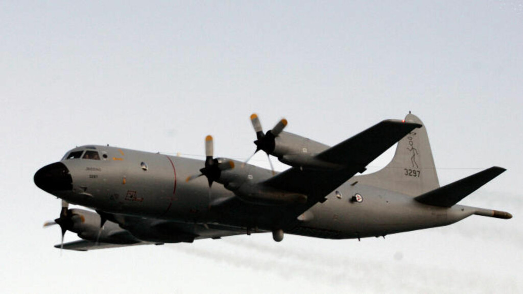 FANT VARMESTRIPE: Et P-3C Orion-overvåkingsfly fra Forsvaret har tidlig i morges funnet en varmesignatur som kan være vraket av det savnede flyet. Arkivfoto Per Arne Juvang / Forsvaret / Scanpix FANT VARMESTRIPE: Et P-3C Orion-overvåkingsfly fra Forsvaret har tidlig i morges funnet en varmesignatur som kan være vraket av det savnede flyet. Arkivfoto Per Arne Juvang / Forsvaret / Scanpix