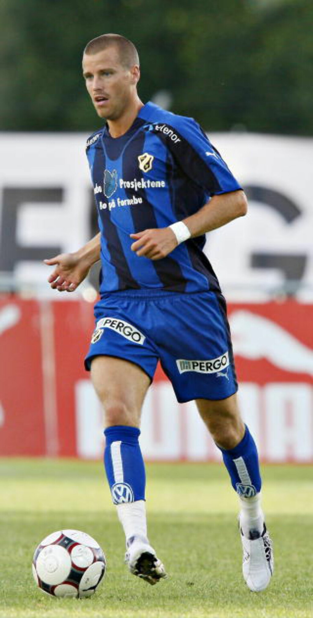 EN HIT: Pontus Farnerud ble raskt en hit da han kom til Tippeligaen i 2008. Han beskriver den første tida i Stabæk som de beste i sin karriere.
Foto: ARNT E. FOLVIK / Dagbladet EN HIT: Pontus Farnerud ble raskt en hit da han kom til Tippeligaen i 2008. Han beskriver den første tida i Stabæk som de beste i sin karriere.
Foto: ARNT E. FOLVIK / Dagbladet