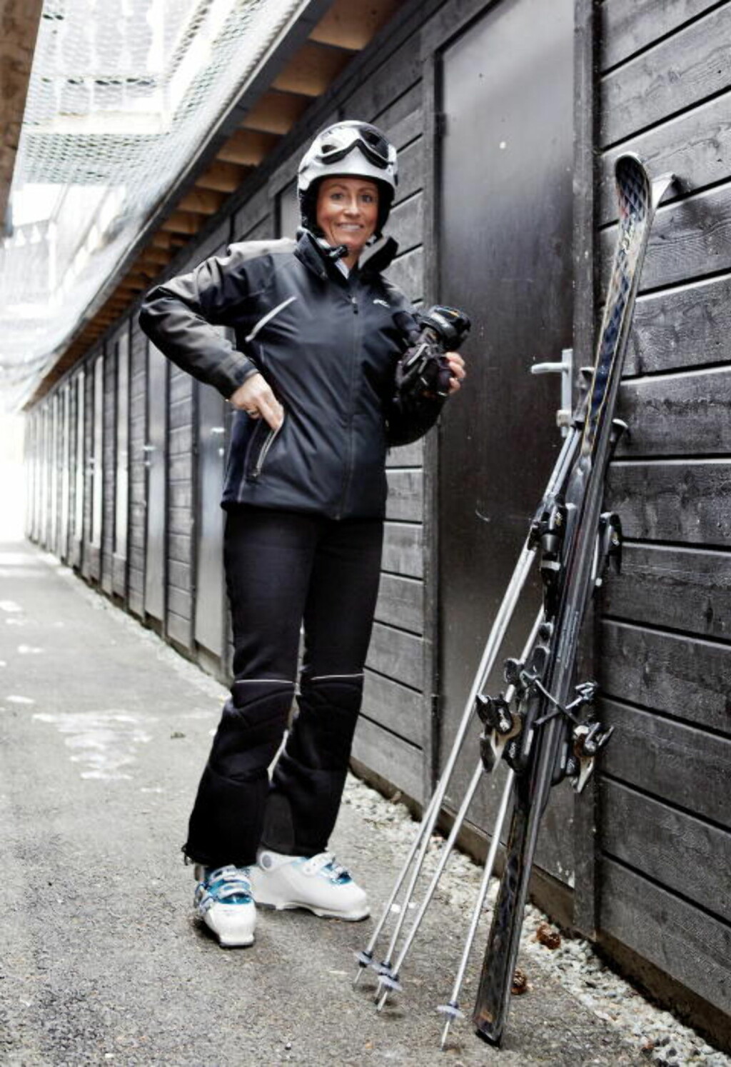 LETTVINT: - Skiene står i boden, og vi kan bare gli ut i løypene eller bort til alpinanlegget fra terrassen vår. Foto: ELISABETH SPERRE ALNES LETTVINT: - Skiene står i boden, og vi kan bare gli ut i løypene eller bort til alpinanlegget fra terrassen vår. Foto: ELISABETH SPERRE ALNES