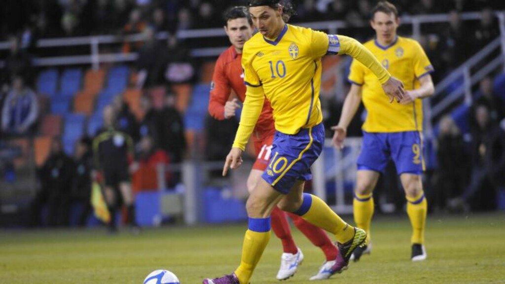 VIKTIG SPILLER: Zlatan Ibrahimovic med ballen under EM-kvalmatch mellom Sverige og Moldova på Råsunda i Stockholm tidligere i år. Foto: FREDRIK SANDBERG / SCANPIX VIKTIG SPILLER: Zlatan Ibrahimovic med ballen under EM-kvalmatch mellom Sverige og Moldova på Råsunda i Stockholm tidligere i år. Foto: FREDRIK SANDBERG / SCANPIX