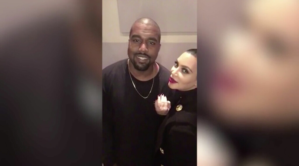 SANG: Kanye West sang bursdagssangen til Kris Jenner. Foto: Xposure SANG: Kanye West sang bursdagssangen til Kris Jenner. Foto: Xposure