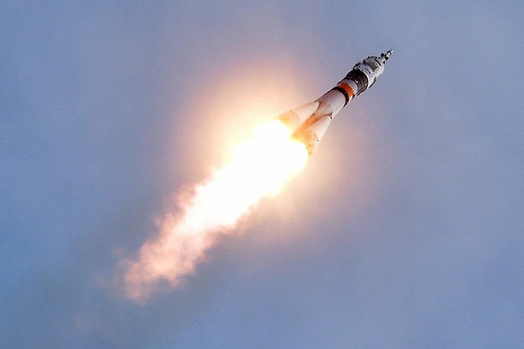 FULL FART: Den russiske raketten som fraktet Mogensen til den internasjonale romstasjonen ble skutt opp 2. september. Alt gikk etter planen. Foto: Afp FULL FART: Den russiske raketten som fraktet Mogensen til den internasjonale romstasjonen ble skutt opp 2. september. Alt gikk etter planen. Foto: Afp
