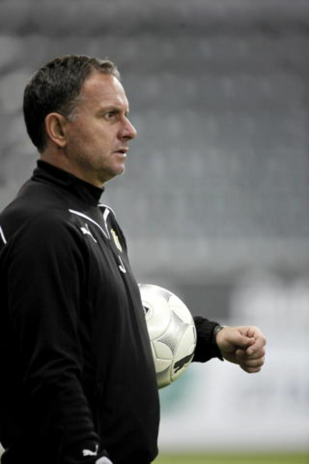 ETTERTRAKTET: Men Jan Jönsson har fått klar beskjed av Stabæk om å ikke snakke med RBK før eventuelt i juli. Foto: Hans Erne Vedlog / Dagbladet ETTERTRAKTET: Men Jan Jönsson har fått klar beskjed av Stabæk om å ikke snakke med RBK før eventuelt i juli. Foto: Hans Erne Vedlog / Dagbladet