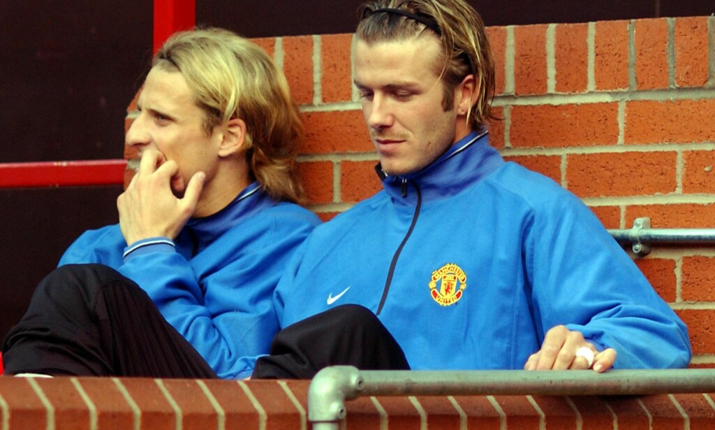 BENKET: Diego Forlan og David Beckham var blant stjernene Ferguson plasserte på benken. Foto: NTB Scanpix BENKET: Diego Forlan og David Beckham var blant stjernene Ferguson plasserte på benken. Foto: NTB Scanpix