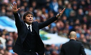 SUKSESSTRENER: Antonio Conte har ledet Chelsea til åtte strake seirer. Foto: Scanpix SUKSESSTRENER: Antonio Conte har ledet Chelsea til åtte strake seirer. Foto: Scanpix