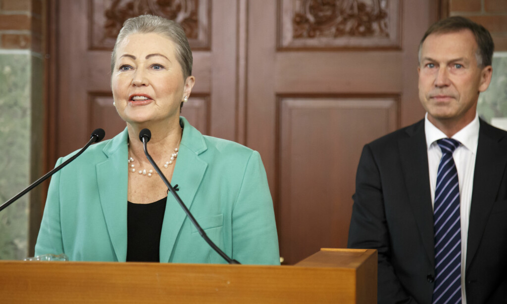SYK: Kaci Kullmann Five kommer ikke til å delta på noen av nobelarrangementene framover. Komiteens nestleder Berit Reiss-Andersen tar over for Kullmann Five. Foto: Heiko Junge / NTB scanpix SYK: Kaci Kullmann Five kommer ikke til å delta på noen av nobelarrangementene framover. Komiteens nestleder Berit Reiss-Andersen tar over for Kullmann Five. Foto: Heiko Junge / NTB scanpix