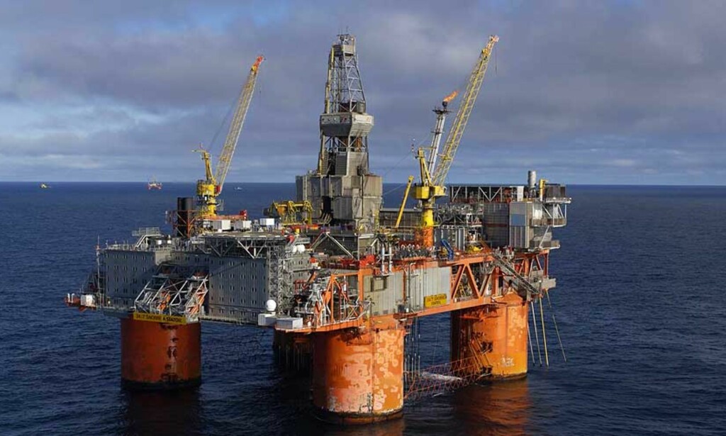 MÅ STENGES: Statoil-opererte Snorre A må stanse produksjonen på grunn av farlige livbåter. Foto: Scanpix MÅ STENGES: Statoil-opererte Snorre A må stanse produksjonen på grunn av farlige livbåter. Foto: Scanpix