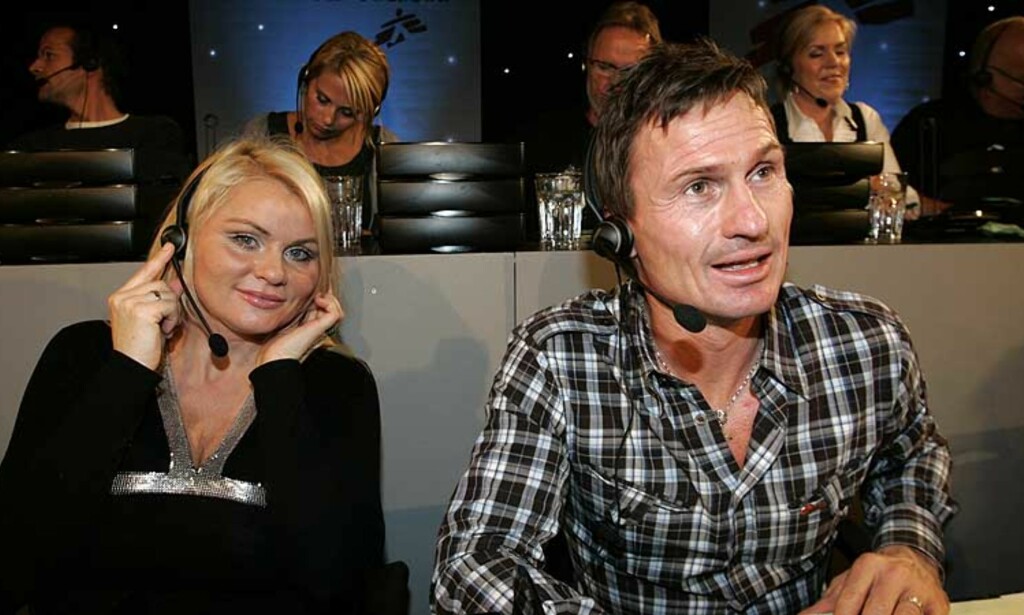 HJALP TIL Mia Gundersen og Petter Stordalen tok imot telefoner under dagens TV-aksjon. Leger Uten Grenser har så langt fått rekord-beløpet 181 millioner, og alle pengene er ennå ikke talt opp. Foto: SCANPIX HJALP TIL Mia Gundersen og Petter Stordalen tok imot telefoner under dagens TV-aksjon. Leger Uten Grenser har så langt fått rekord-beløpet 181 millioner, og alle pengene er ennå ikke talt opp. Foto: SCANPIX