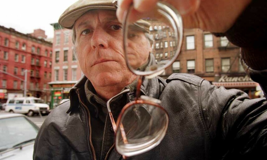 MAKSIMALISTISK TUNGVEKTER: Men i sin nyeste roman, «Falling Man», skriver Don DeLillo smått. Foto: TORE BERGSAKER MAKSIMALISTISK TUNGVEKTER: Men i sin nyeste roman, «Falling Man», skriver Don DeLillo smått. Foto: TORE BERGSAKER