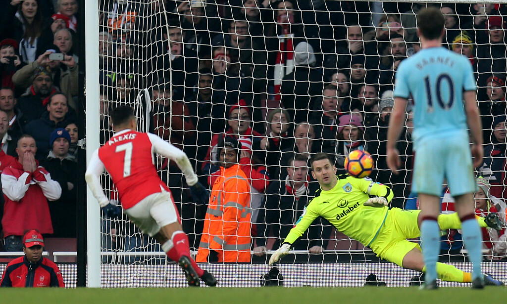 ISKALD: Alexis Sanchez sikret Arsenal-seieren på overtid. Foto: NTB Scanpix ISKALD: Alexis Sanchez sikret Arsenal-seieren på overtid. Foto: NTB Scanpix