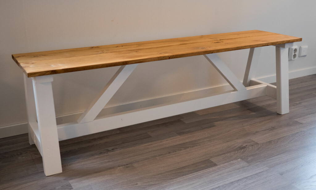 UTE?: Skal benken brukes ute bør du bruke impregnerte materialer for å øke holdbarheten. FOTO: Simen Søvik UTE?: Skal benken brukes ute bør du bruke impregnerte materialer for å øke holdbarheten. FOTO: Simen Søvik