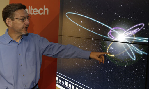 - KJEMPEPLANET: Michael Brown ved California Institute of Technology under en pressekonferanse i fjor, da han og kollegaen Konstantin Batygin mente å ha funnet tydelige tegn på at en planet på størrelse med Neptun befinner seg i det ytre solsystemet. Disse funnene bestrides nå av andre forskere. Foto: Damian Dovarganes / AP / NTB Scanpix - KJEMPEPLANET: Michael Brown ved California Institute of Technology under en pressekonferanse i fjor, da han og kollegaen Konstantin Batygin mente å ha funnet tydelige tegn på at en planet på størrelse med Neptun befinner seg i det ytre solsystemet. Disse funnene bestrides nå av andre forskere. Foto: Damian Dovarganes / AP / NTB Scanpix