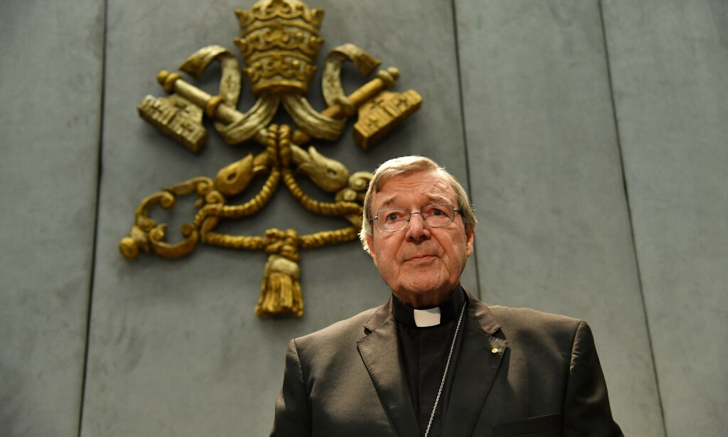 SIKTET: Kardinal George Pell er fritatt fra sine plikter for å dra til Australia, hvor han er siktet for seksuelle overgrep. Han hevder at han er uskyldig og at han ser fram til sin dag i retten. Foto: AFP PHOTO SIKTET: Kardinal George Pell er fritatt fra sine plikter for å dra til Australia, hvor han er siktet for seksuelle overgrep. Han hevder at han er uskyldig og at han ser fram til sin dag i retten. Foto: AFP PHOTO