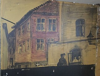 KAN DET VÆRE NORDAHL: Knut Ormhaug, leder for samlingsforvaltninga ved Kode kunstmuseum, tror at bybildet som er malt rett på veggen kan være malt av kunstneren Andreas Nordahl. Foto: Privat KAN DET VÆRE NORDAHL: Knut Ormhaug, leder for samlingsforvaltninga ved Kode kunstmuseum, tror at bybildet som er malt rett på veggen kan være malt av kunstneren Andreas Nordahl. Foto: Privat