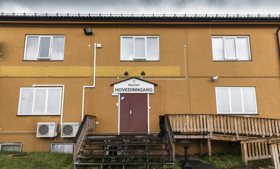 SKULLE IKKE UT: Mannen ble plassert her, på Trandum utlendingsinternat. På tross av at advokaten hevder han advarte mange ganger om at den 30 år gamle nigerianeren ikke kunne sendes ut, skjedde altså det. Nå prøver norsk politi å finne ham. Foto: Lars Eivind Bones / Dagbladet SKULLE IKKE UT: Mannen ble plassert her, på Trandum utlendingsinternat. På tross av at advokaten hevder han advarte mange ganger om at den 30 år gamle nigerianeren ikke kunne sendes ut, skjedde altså det. Nå prøver norsk politi å finne ham. Foto: Lars Eivind Bones / Dagbladet