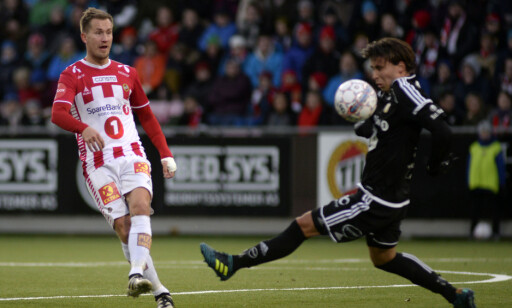VISER GAMMEL STORHET: Morten Gamst Pedersen har funnet tibake til gode, gamle takter det siste med seks assist på de siste seks kampene. Nå vil 36-åringen utvide karrieren i fire år til. Foto: NTB scanpix VISER GAMMEL STORHET: Morten Gamst Pedersen har funnet tibake til gode, gamle takter det siste med seks assist på de siste seks kampene. Nå vil 36-åringen utvide karrieren i fire år til. Foto: NTB scanpix