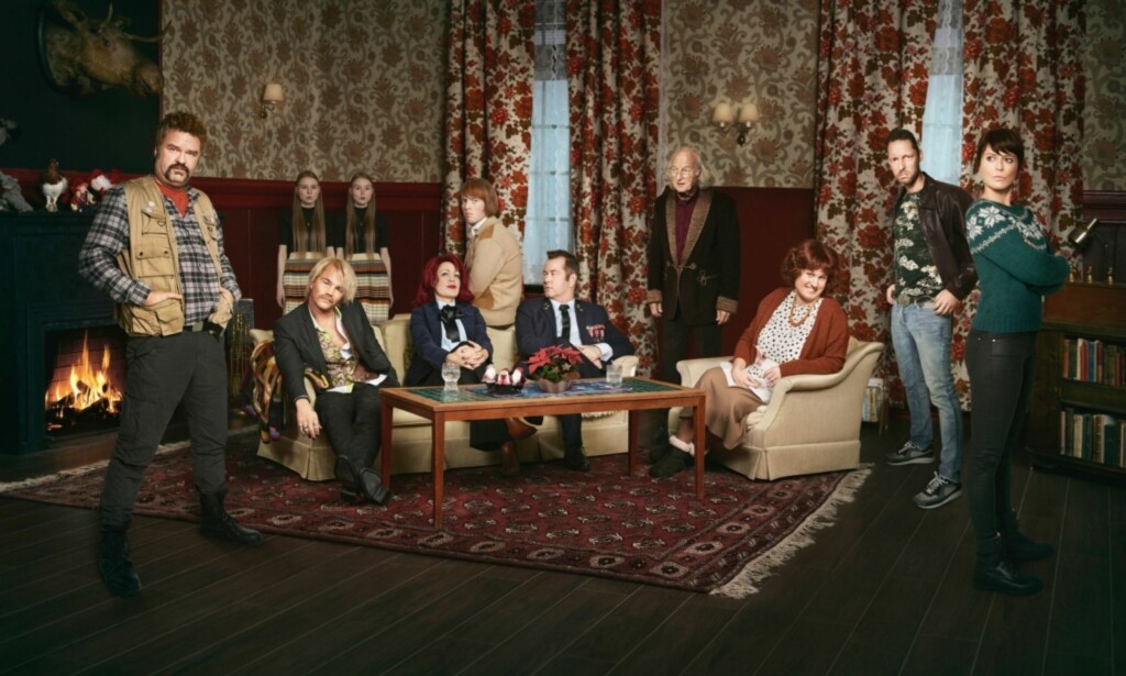 «JUL I BLODFJELL»: Fra høyre Atle Antonsen, Jon Øigarden, Lene Kongsvik, Kevin Vågenes, Trond Fausa Aurvåg og Ine Jansen. Foto: Anita Arntzen / TVNorge «JUL I BLODFJELL»: Fra høyre Atle Antonsen, Jon Øigarden, Lene Kongsvik, Kevin Vågenes, Trond Fausa Aurvåg og Ine Jansen. Foto: Anita Arntzen / TVNorge