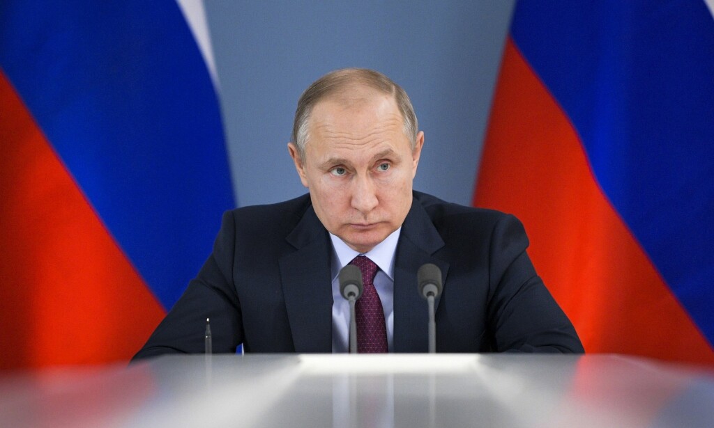 SPIONER: I 2010 lovet Russlands president Vladimir Putin død over alle russiske spioner, som han omtalte forrædere. Samme år fikk den russiske spionen Sergei Skripal asyl i Storbritannia etter en spionutvekslingsavtale. 4. mars i år ble Skripal og datteren funnet bevisstløse etter å ha fått i seg et ukjent stoff. Foto: AP Photo / NTB Scanpix SPIONER: I 2010 lovet Russlands president Vladimir Putin død over alle russiske spioner, som han omtalte forrædere. Samme år fikk den russiske spionen Sergei Skripal asyl i Storbritannia etter en spionutvekslingsavtale. 4. mars i år ble Skripal og datteren funnet bevisstløse etter å ha fått i seg et ukjent stoff. Foto: AP Photo / NTB Scanpix