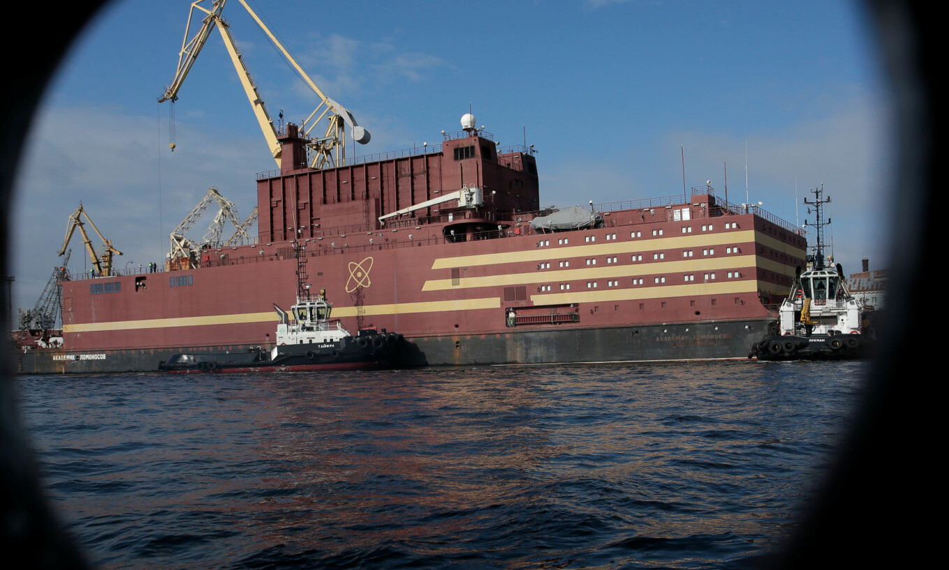 The floating nuclear power plant "Akademik Lomonosov" is seen being towed to an Atomflot base in Murmansk for nuclear fuel loading, in St. Petersburg, Russia April 28, 2018. REUTERS/Anton Vaganov The floating nuclear power plant "Akademik Lomonosov" is seen being towed to an Atomflot base in Murmansk for nuclear fuel loading, in St. Petersburg, Russia April 28, 2018. REUTERS/Anton Vaganov