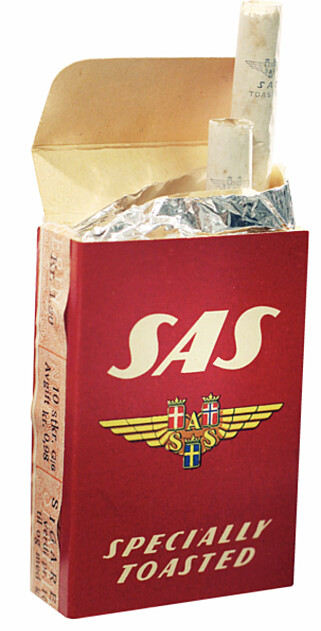 DEN GANG DA: På 1950-tallet kunne du få kjøpt egne SAS-sigaretter. Foto: SAS DEN GANG DA: På 1950-tallet kunne du få kjøpt egne SAS-sigaretter. Foto: SAS