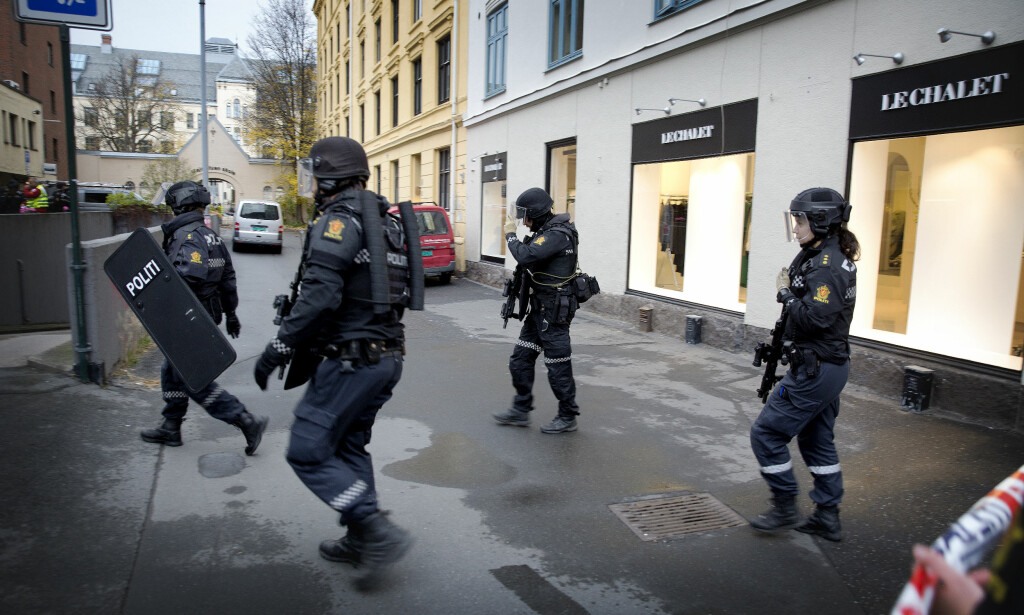 INGEN PÅGREPET: Store politistyrker var i dag på åstedet på Majorstua. Foto: Henning Lillegård / Dagbladet INGEN PÅGREPET: Store politistyrker var i dag på åstedet på Majorstua. Foto: Henning Lillegård / Dagbladet