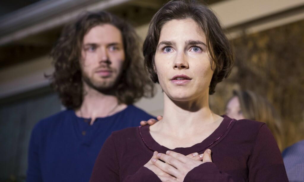 FRIKJENT: Tidligere drapsdømte Amanda Knox under en pressekonferanse i Seattle i 2015 etter å ha blitt frikjent av Italiensk høyesterett. Foto: NTB Scanpix FRIKJENT: Tidligere drapsdømte Amanda Knox under en pressekonferanse i Seattle i 2015 etter å ha blitt frikjent av Italiensk høyesterett. Foto: NTB Scanpix