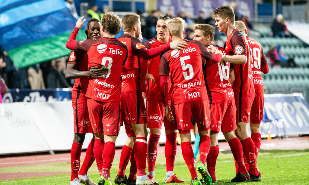 MOT GULL: Brann kunne juble for tre poeng. Foto: Audun Braastad / NTB scanpix MOT GULL: Brann kunne juble for tre poeng. Foto: Audun Braastad / NTB scanpix