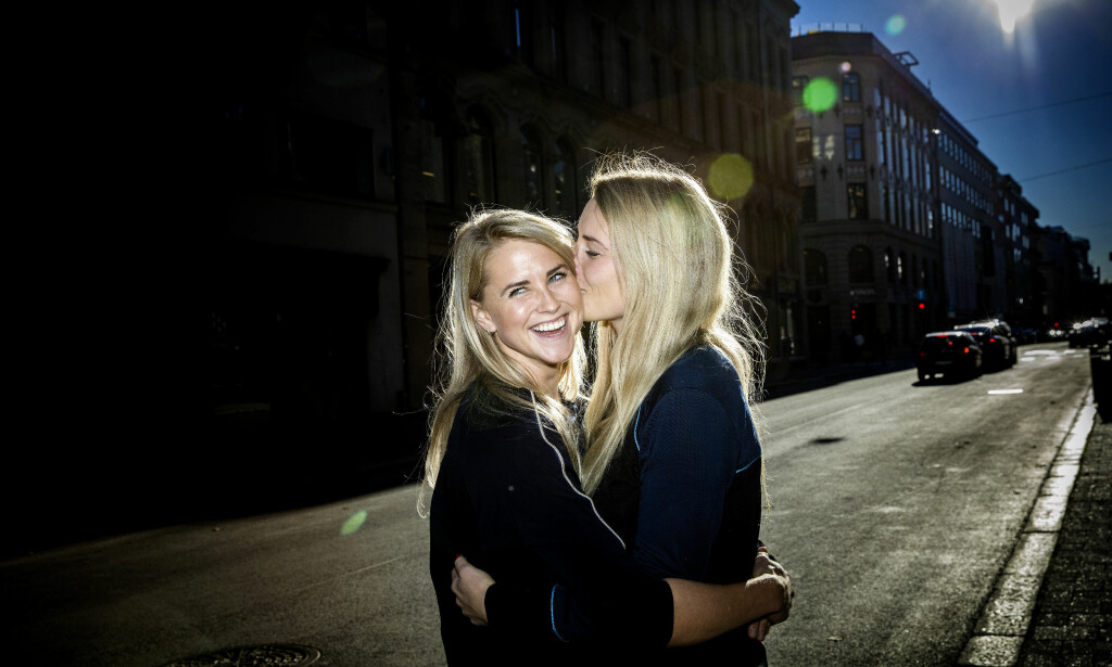 FÅR STØTTE: Tonje Frøystad Garvik og Lene Sleperud deltok på «Farmen» sammen. Foto: Nina Hansen / Dagbladet FÅR STØTTE: Tonje Frøystad Garvik og Lene Sleperud deltok på «Farmen» sammen. Foto: Nina Hansen / Dagbladet