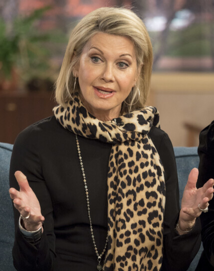 TØFT: Olivia Newton-John avslører detaljer rundt sykdomsforløpet. Her avbildet i 2017. Foto: NTB Scanpix TØFT: Olivia Newton-John avslører detaljer rundt sykdomsforløpet. Her avbildet i 2017. Foto: NTB Scanpix