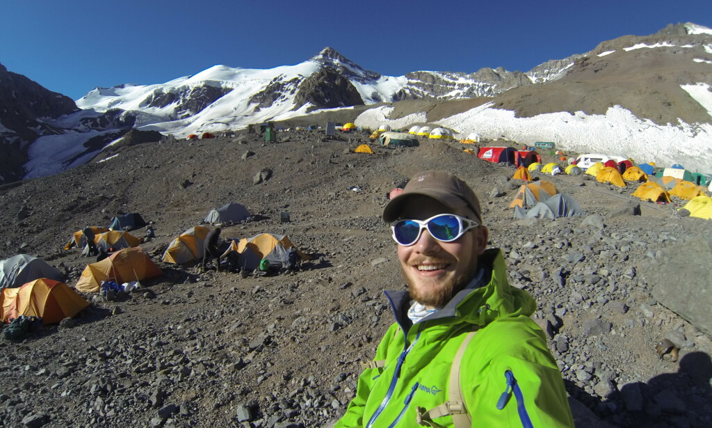 BASECAMP: På vei opp Aconcagua - Sør-Amerikas høyeste fjell. Foto: Privat BASECAMP: På vei opp Aconcagua - Sør-Amerikas høyeste fjell. Foto: Privat