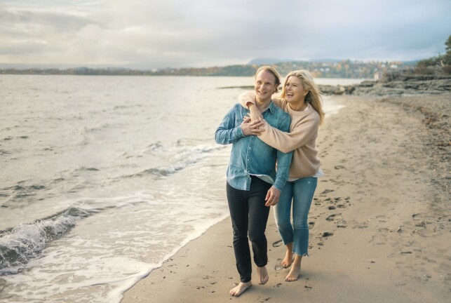FORELSKET: Selv om Vendela og Petter er lykkelig forelsket og vansligvis ikke bryr seg om negative kommentarer på forholdet, opplevde førstnevnte kommentarene under festen som vonde. Foto: NTB Scanpix FORELSKET: Selv om Vendela og Petter er lykkelig forelsket og vansligvis ikke bryr seg om negative kommentarer på forholdet, opplevde førstnevnte kommentarene under festen som vonde. Foto: NTB Scanpix