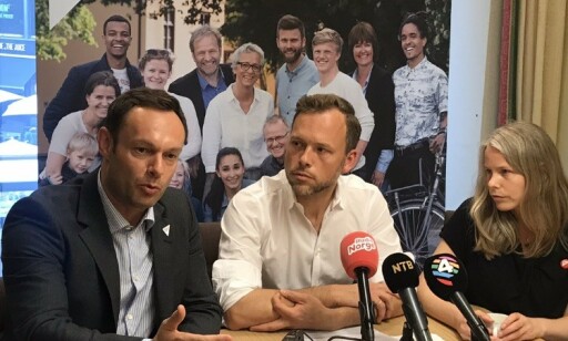 HAR TRO: SV-ledelsen har tro på at partiet vil gjøre det beste lokalvalget på 16 år. Her er partileder Audun Lysbakken flankert av nestlederne Torgeir Knag Fylkesnes og Kirsti Bergstø. Foto: Mats Rønning. HAR TRO: SV-ledelsen har tro på at partiet vil gjøre det beste lokalvalget på 16 år. Her er partileder Audun Lysbakken flankert av nestlederne Torgeir Knag Fylkesnes og Kirsti Bergstø. Foto: Mats Rønning.