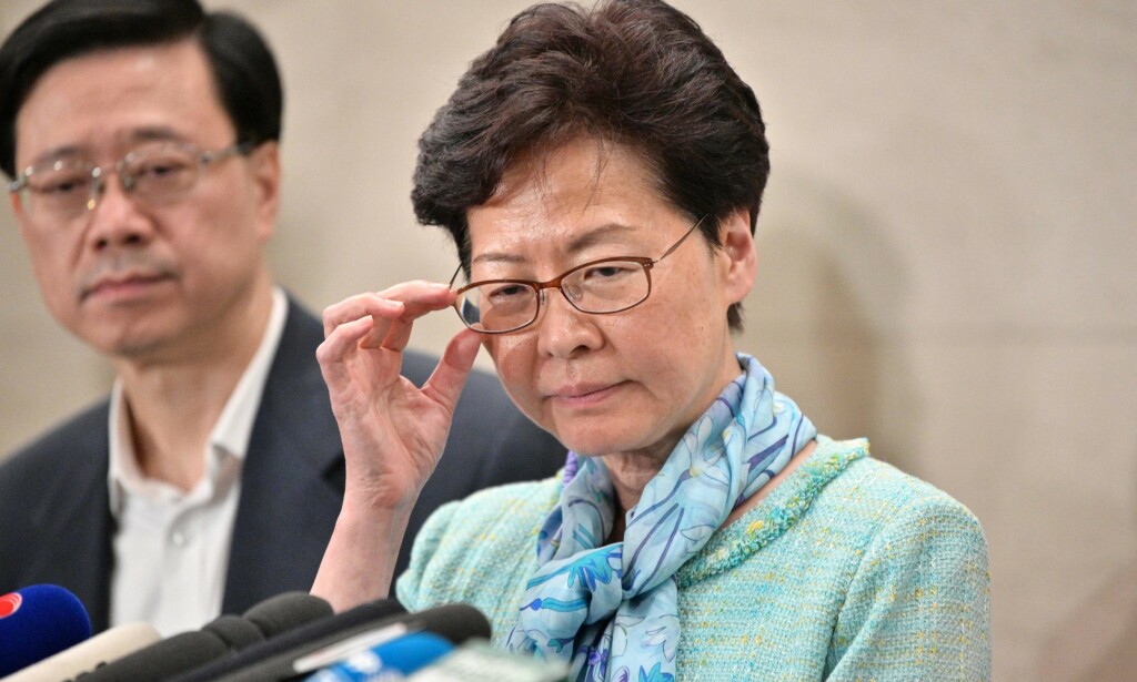 PRESSET: Hongkongs leder Carrie Lam har fått hard kritikk den siste tida. Her fra pressekonferansen i natt, der hun fordømte opptøyene. Foto: Anthony Wallace / AFP / NTB Scanpix PRESSET: Hongkongs leder Carrie Lam har fått hard kritikk den siste tida. Her fra pressekonferansen i natt, der hun fordømte opptøyene. Foto: Anthony Wallace / AFP / NTB Scanpix