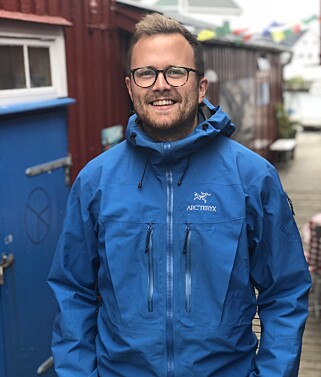 Erik Wendel er fagsjef for utviklerne i Bekk, men akkurat her står han på brygga i Henningsvær. 📸: Privat Erik Wendel er fagsjef for utviklerne i Bekk, men akkurat her står han på brygga i Henningsvær. 📸: Privat